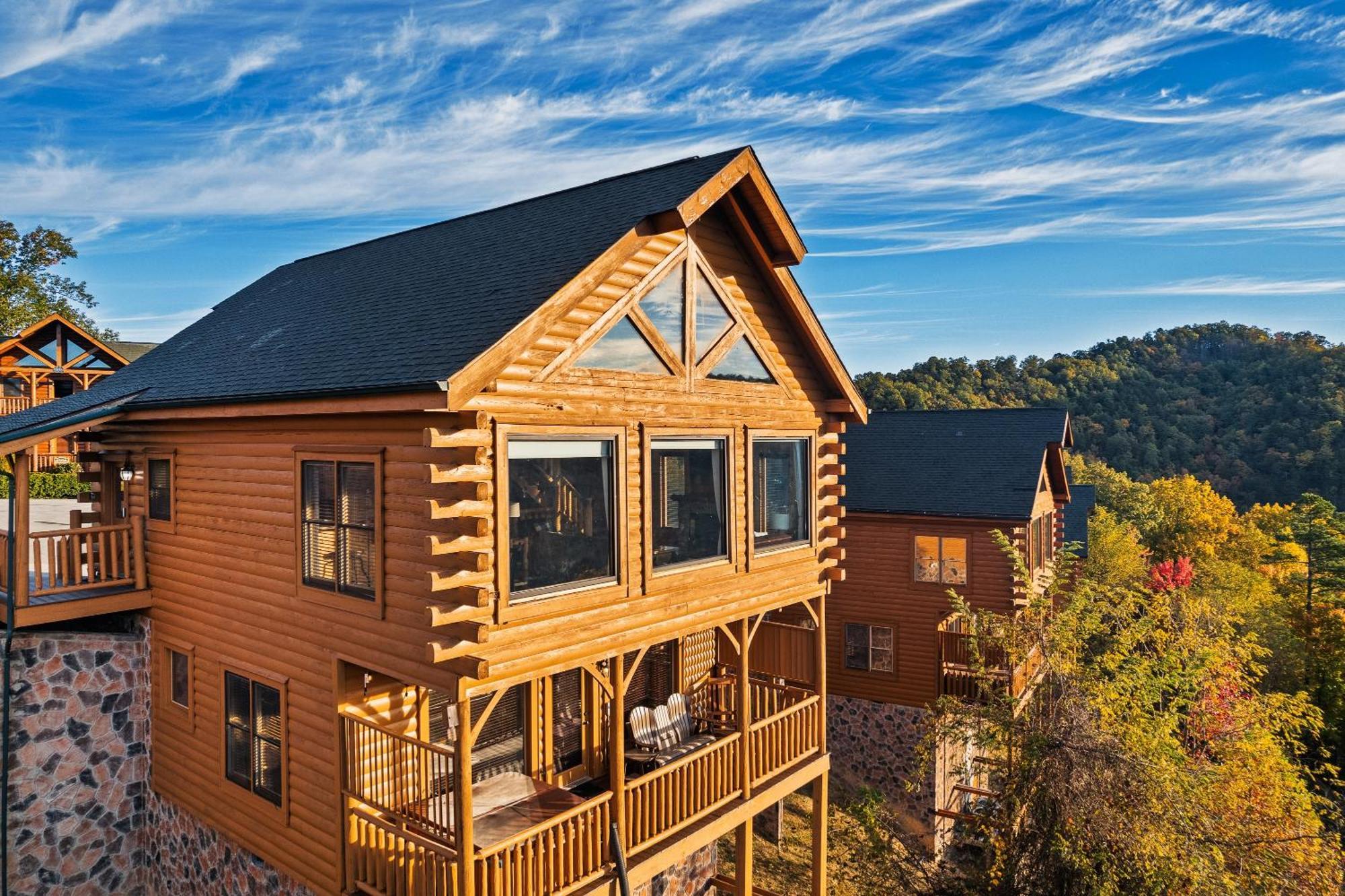 Epic Mountain Views, Hot Tub, Game Room, Sleeps 10 Sevierville Exterior photo
