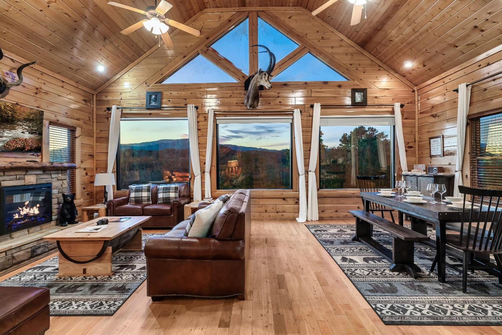 Epic Mountain Views, Hot Tub, Game Room, Sleeps 10 Sevierville Exterior photo